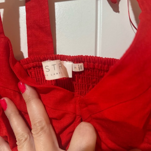 Red ASTR Halter Dress - Picture 3 of 4